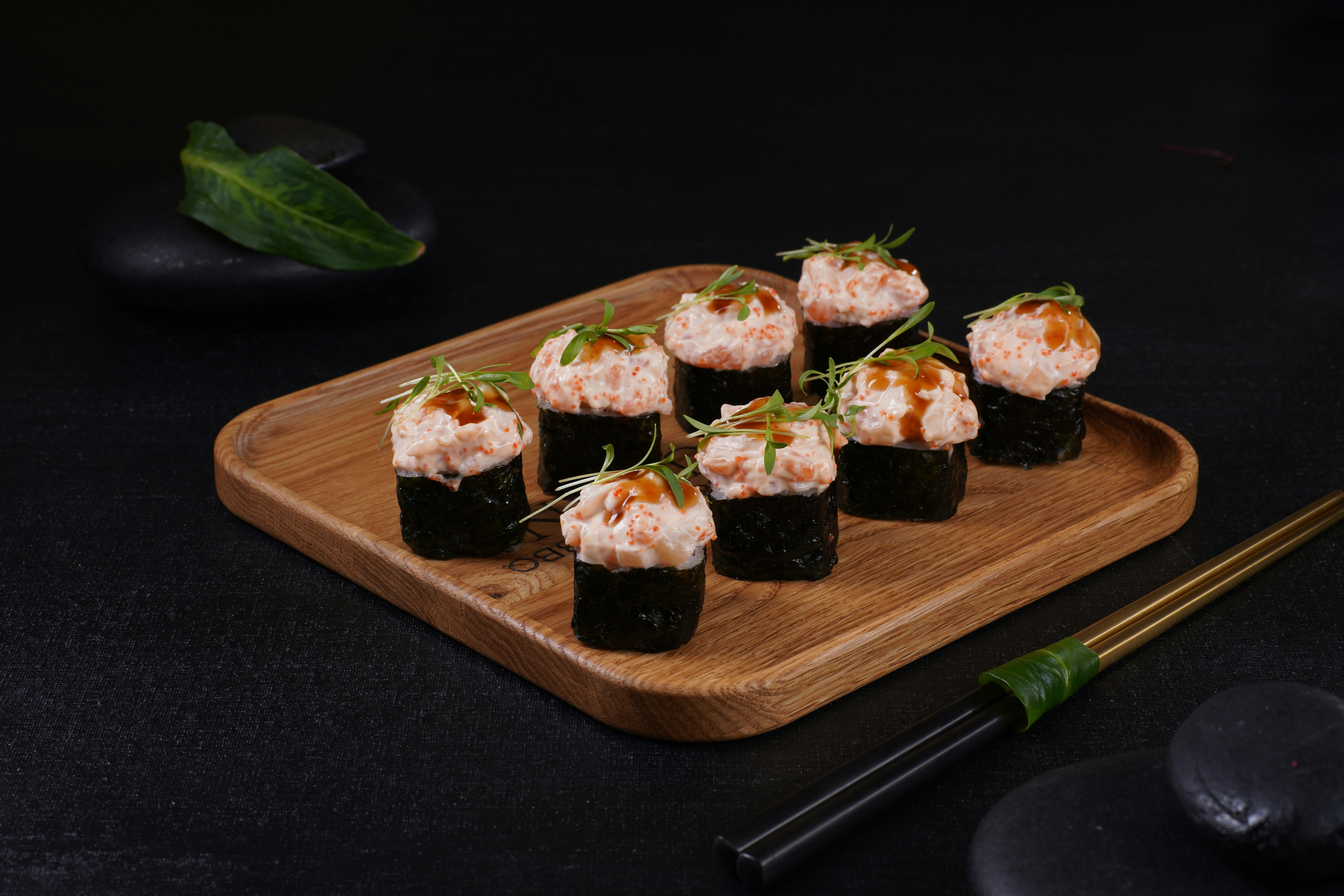<span color-type="color" style="color: rgb(240, 231, 210); font-weight: 400;">TAMAGO MAKI</span>